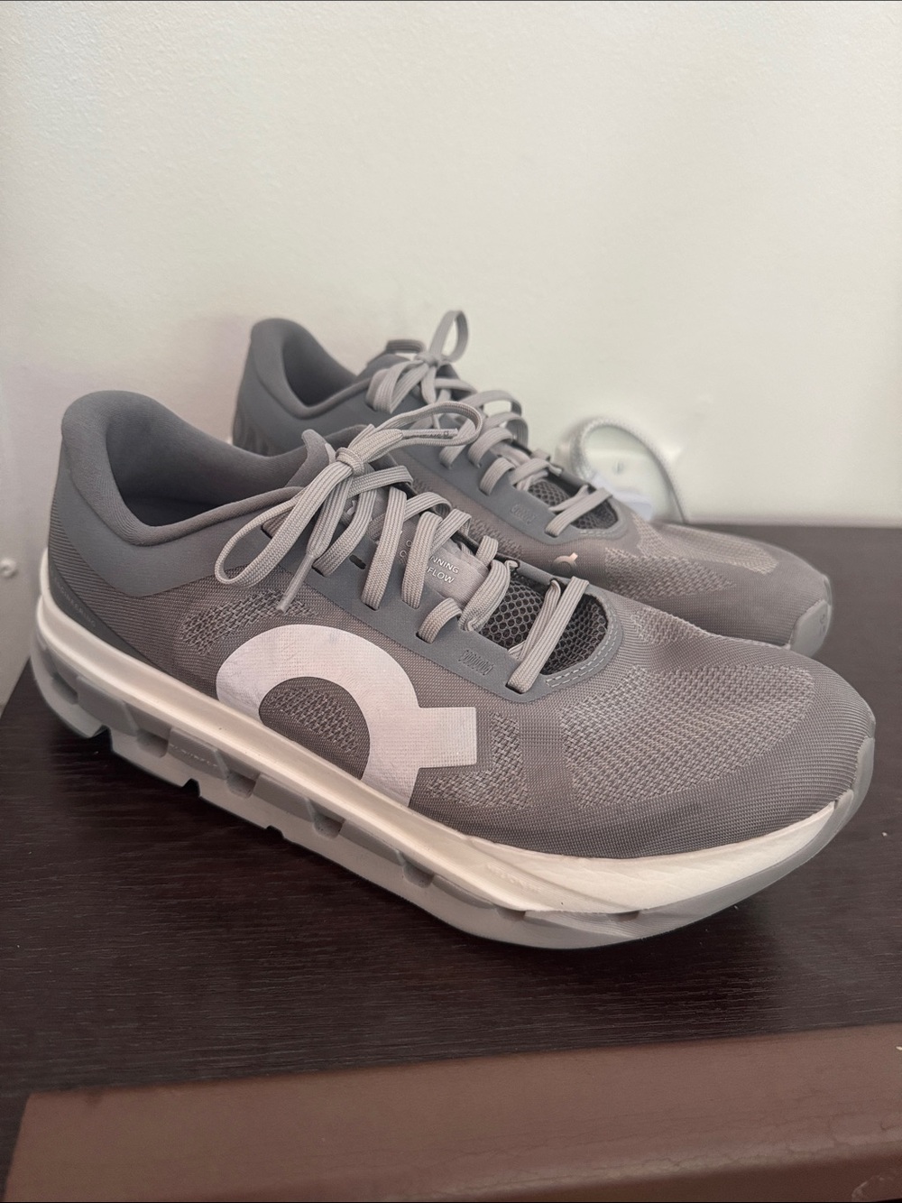 On Running Cloudflow 5 Alloy Rock Gray Sneakers